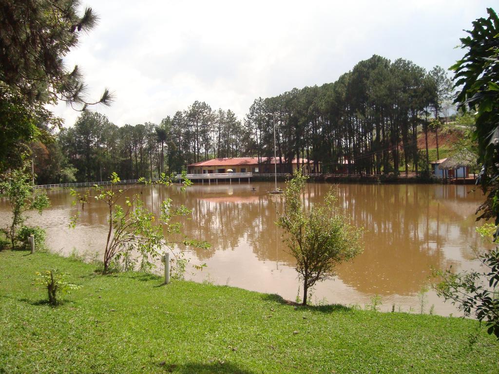 Hotel Fazenda Floresta Do Lago Socorro  Exteriör bild